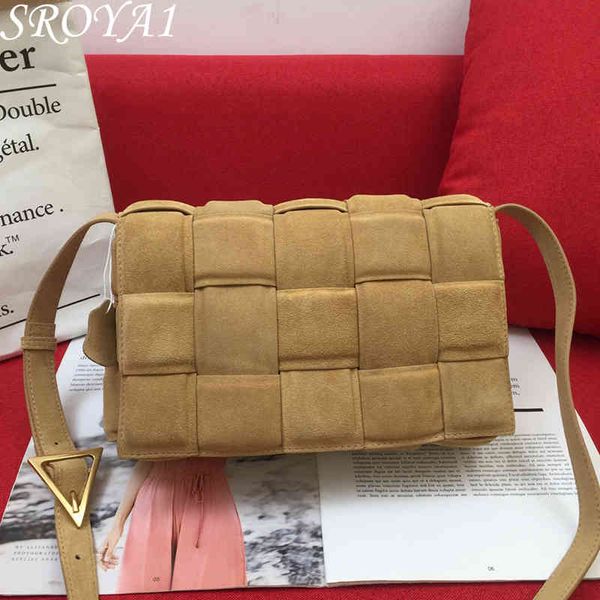 2021 fashion luxury quality classic postman bag velvet women's handbag retro handbags shoulder bags cross totes 10
2021 fashion luxury quality classic postman bag velvet women's handbag retro handbags shoulder bags cross totes 10