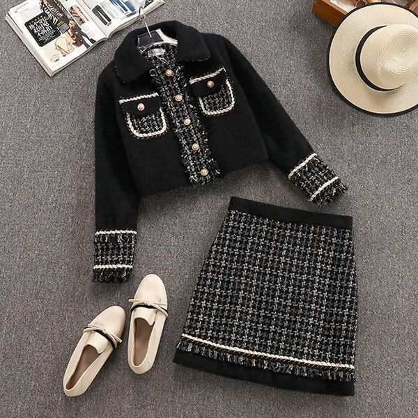 two piece dress grid tweed winter women 2 set 2021 runway luxury patchwork warm pearl jacket coat + mini skirt suits, White
two piece dress grid tweed winter women 2 set 2021 runway luxury patchwork warm pearl jacket coat + mini skirt suits, White