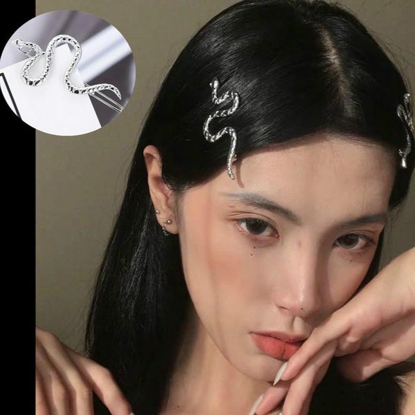 hair accessories metal snake-shaped hairpin punk golden creative 2021 gift retro
hair accessories metal snake-shaped hairpin punk golden creative 2021 gift retro