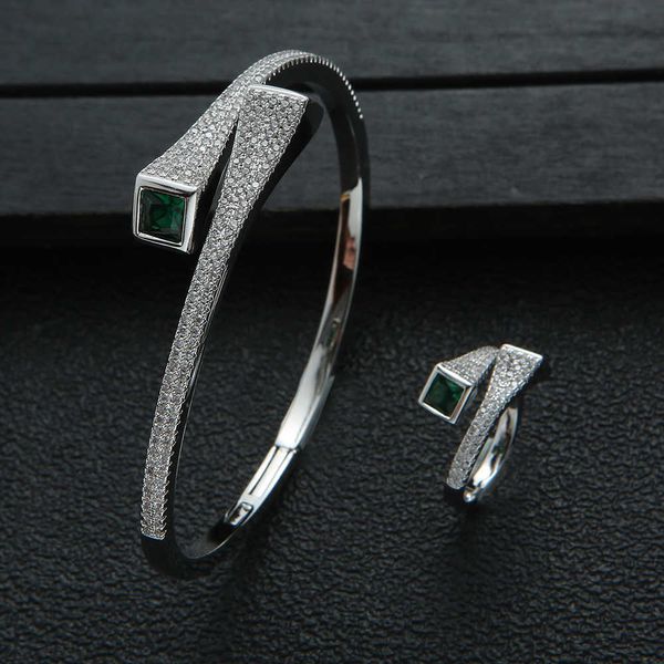 luxury famous brand 2pcs bangle ring set dubai bridal jewelry sets for women wedding party zircon brincos para as mulherefg10377 h1022, Silver
luxury famous brand 2pcs bangle ring set dubai bridal jewelry sets for women wedding party zircon brincos para as mulherefg10377 h1022, Silver
