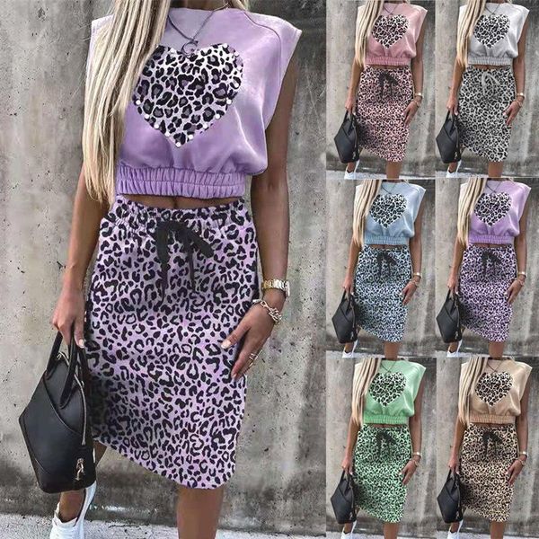 women's tracksuits 2021 slim trendy clothing leopard print sleeveless dress two-piece suit t-shirt looks thin, Gray
women's tracksuits 2021 slim trendy clothing leopard print sleeveless dress two-piece suit t-shirt looks thin, Gray