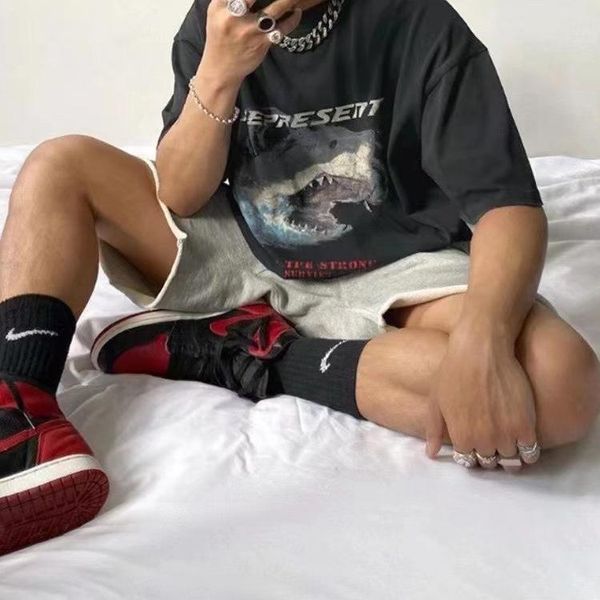 men's t-shirts represent printed retro half-sleeved shirt campus style high street loose round neck casual couple short-sleeved t-shirt, White;black
men's t-shirts represent printed retro half-sleeved shirt campus style high street loose round neck casual couple short-sleeved t-shirt, White;black
