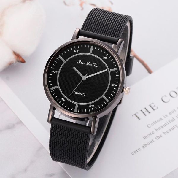 wristwatches gemixi 2021 fashion design and men's leather belt analog sport quartz wrist watch for man drop relogio masculino, Slivery;brown
wristwatches gemixi 2021 fashion design and men's leather belt analog sport quartz wrist watch for man drop relogio masculino, Slivery;brown