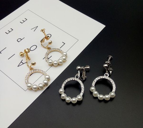 clip-on & screw back simulated pearl clip on earrings no pierced fashion round ear hole earring for women, Silver
clip-on & screw back simulated pearl clip on earrings no pierced fashion round ear hole earring for women, Silver