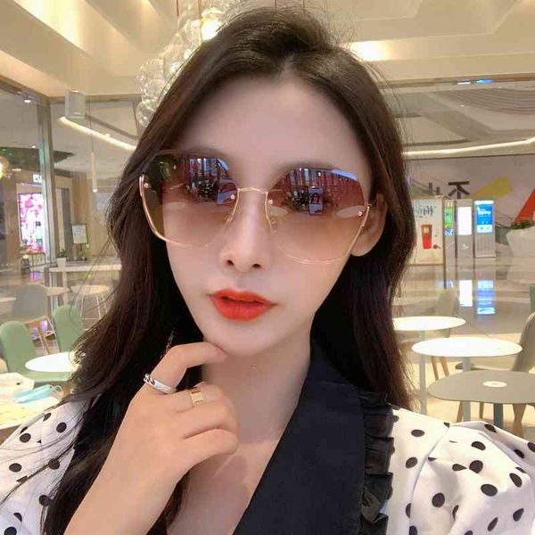 sun glasses sunglasses 2021 women's fashion net red star same nylon trend 6173, White;black
sun glasses sunglasses 2021 women's fashion net red star same nylon trend 6173, White;black
