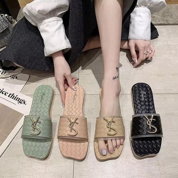 slippers 2021 korean cool slippers, spring and summer wear women's net red indoor non-slip metal buckle, Black
slippers 2021 korean cool slippers, spring and summer wear women's net red indoor non-slip metal buckle, Black