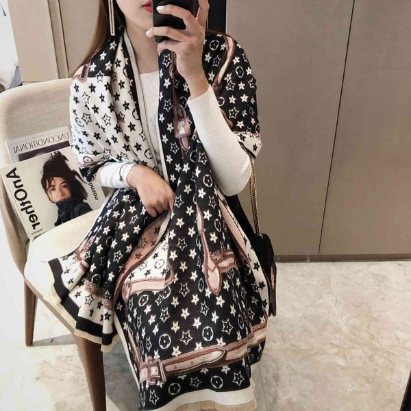 shawl 2021 autumn and winter women's lengthened imitation cashmere scarf korean double-sided five pointed star high-end bib, Blue;gray
shawl 2021 autumn and winter women's lengthened imitation cashmere scarf korean double-sided five pointed star high-end bib, Blue;gray