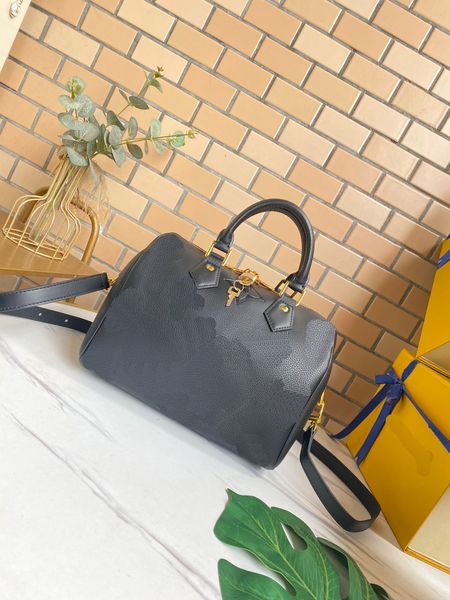 women designers shoulder bags handbags 2022 crossbody bag fashion messenger ladies colorful cross body handbag
women designers shoulder bags handbags 2022 crossbody bag fashion messenger ladies colorful cross body handbag