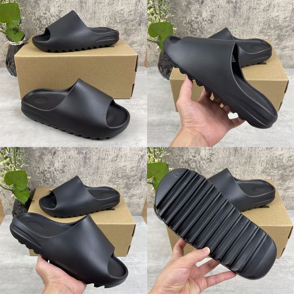 2022 yeezy slides men women sandals slippers core bone earth brown pure desert sand foam runner triple white black outdoor with box
2022 yeezy slides men women sandals slippers core bone earth brown pure desert sand foam runner triple white black outdoor with box
