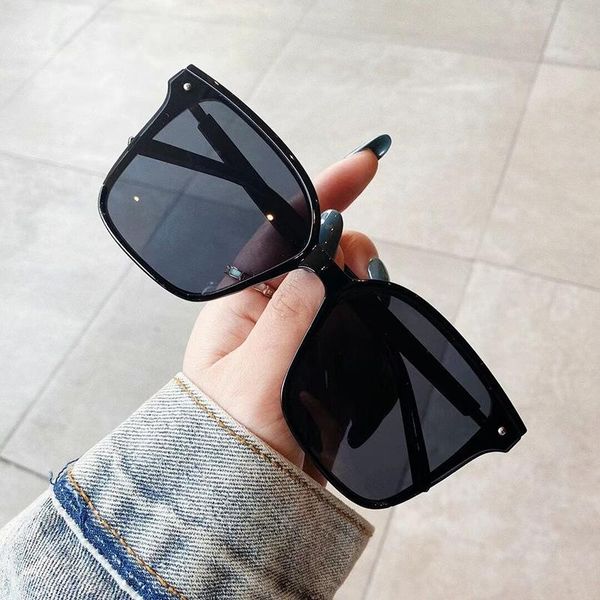 sunglasses 2021 fashion vintage square women brand designer driving sun glasses female big frame shades oculos feminino, White;black
sunglasses 2021 fashion vintage square women brand designer driving sun glasses female big frame shades oculos feminino, White;black