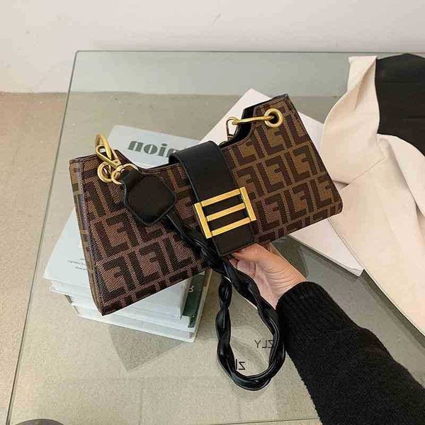 popular version handbag letter korean underarm bag single shoulder messenger for female students bags hileng sbpr
popular version handbag letter korean underarm bag single shoulder messenger for female students bags hileng sbpr