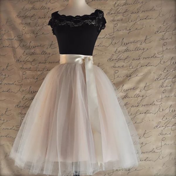 26 colors 5 gelage 65cm knee length tule rok tutu women high tail plooirok cosplay petticoat elastic belt faldas, Black;gray
26 colors 5 gelage 65cm knee length tule rok tutu women high tail plooirok cosplay petticoat elastic belt faldas, Black;gray