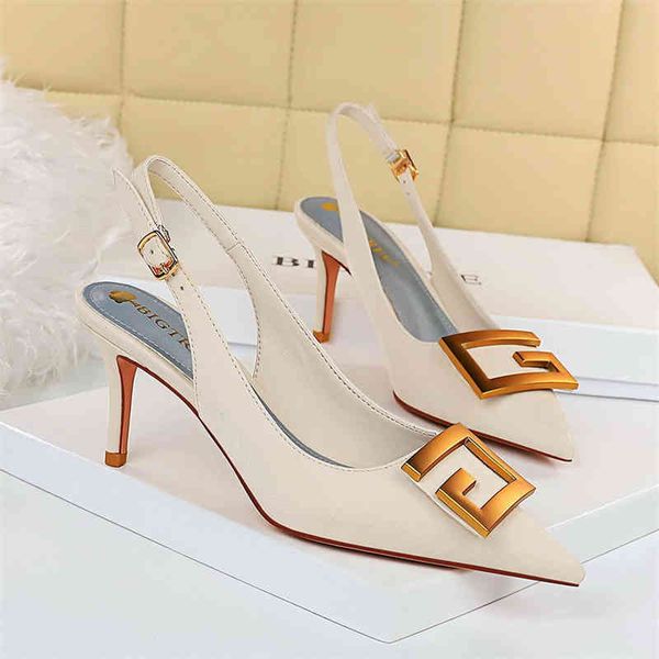 70% off wholesale sandals flip-flops summer new women's high-heeled shoes european and style stiletto shallow mouth pointed toe metal s, Black
70% off wholesale sandals flip-flops summer new women's high-heeled shoes european and style stiletto shallow mouth pointed toe metal s, Black