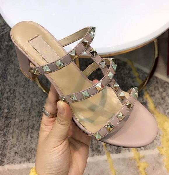 slippers lucury v brand woman high heels rivets sandals 6cm square heel peep toe shoes women fashion slipper 43 dust bag, Black
slippers lucury v brand woman high heels rivets sandals 6cm square heel peep toe shoes women fashion slipper 43 dust bag, Black