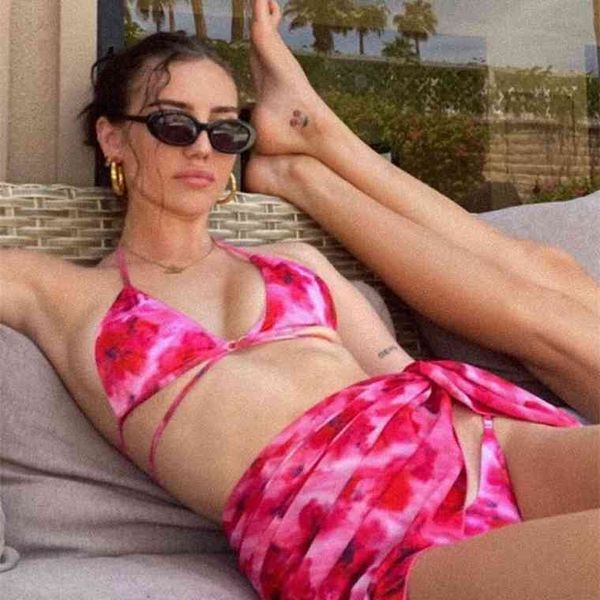 new 2021 halter tie dye women swimwear female swimsuit three-pieces bikini set with skirt bather bathing suit swiming
new 2021 halter tie dye women swimwear female swimsuit three-pieces bikini set with skirt bather bathing suit swiming