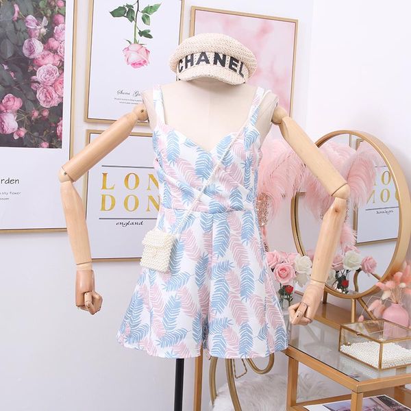 women's jumpsuits & rompers 2021 spring and summer seaside vacation retro leaf print open back strap waist jumpsuit wide legs, Black;white
women's jumpsuits & rompers 2021 spring and summer seaside vacation retro leaf print open back strap waist jumpsuit wide legs, Black;white