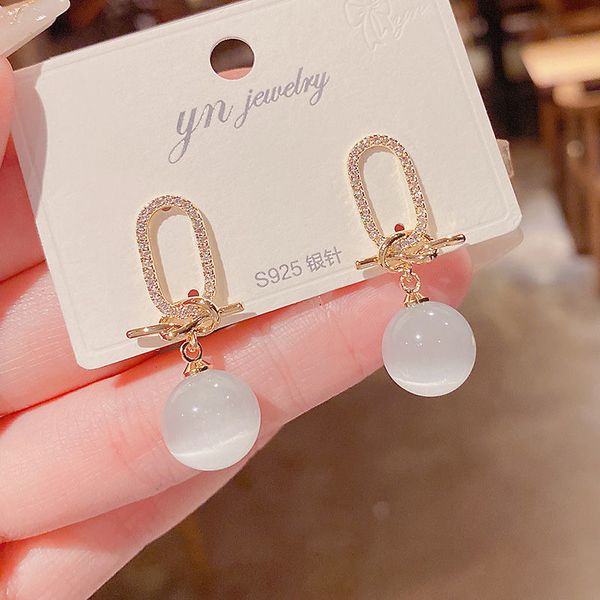 silver needle oval knot s925 diamond earrings female fashion personality hanging cat's eye stone earrings temperament net red sweet, Golden;silver
silver needle oval knot s925 diamond earrings female fashion personality hanging cat's eye stone earrings temperament net red sweet, Golden;silver