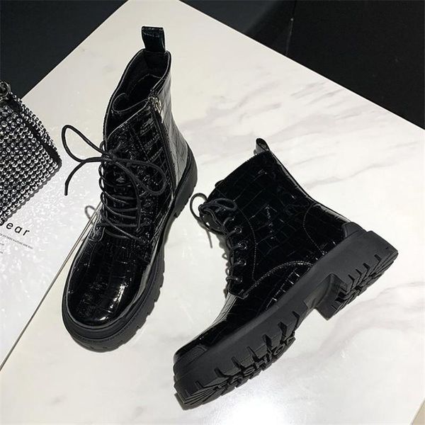 boots fashion 2021 lace up shoes lady punk style high heels platform women summer autumn black patent leather woman 35-40
boots fashion 2021 lace up shoes lady punk style high heels platform women summer autumn black patent leather woman 35-40