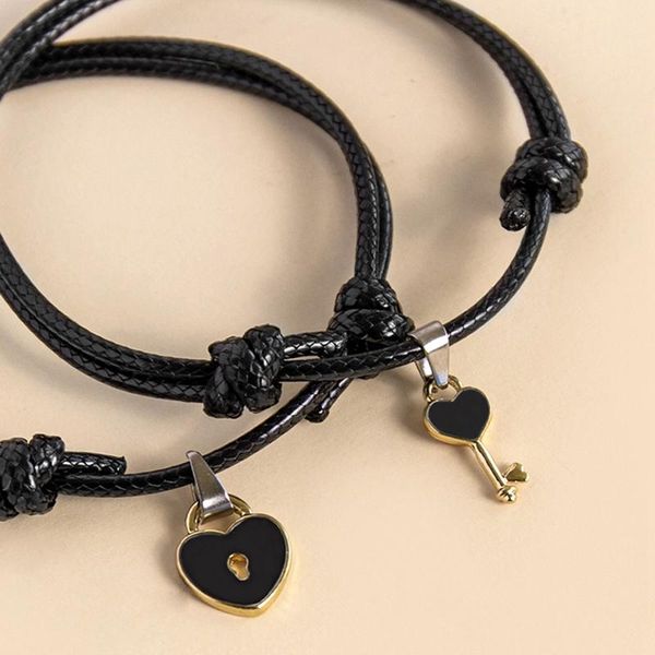 charm bracelets 2pcs/set couple trendy bracelet for friend lock key design black color pu rope wholesale & drop jewelry gift, Golden;silver
charm bracelets 2pcs/set couple trendy bracelet for friend lock key design black color pu rope wholesale & drop jewelry gift, Golden;silver