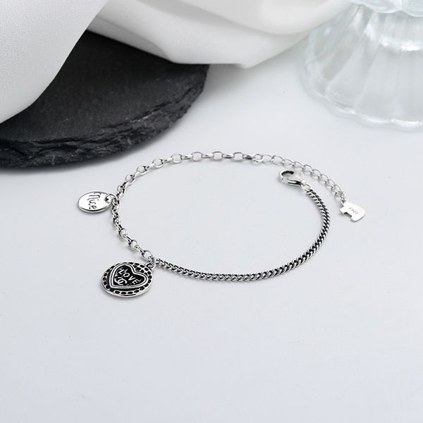 chaosheng s925 sterling silver small fragrance round card letter love thai silver ring ins cool wind old hand ornament female, Golden;silver
chaosheng s925 sterling silver small fragrance round card letter love thai silver ring ins cool wind old hand ornament female, Golden;silver