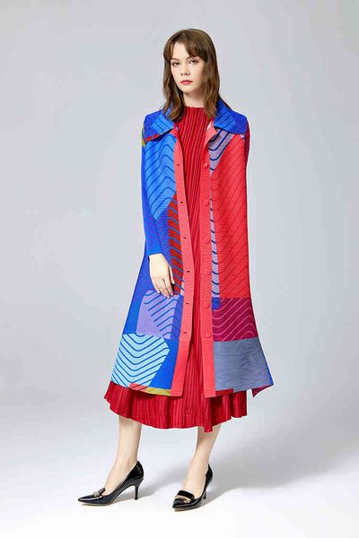 coats miyake fashion turn-down collar long sleeve single breasted stripe patchwork windbreaker, Tan;black
coats miyake fashion turn-down collar long sleeve single breasted stripe patchwork windbreaker, Tan;black