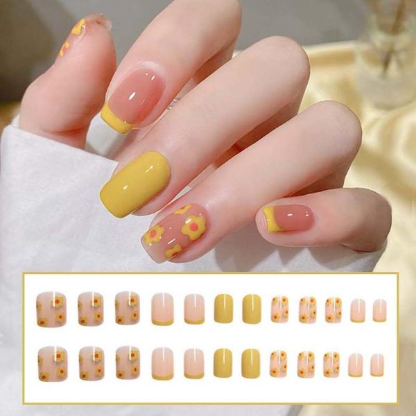 false nails 24pcs small flowers patch glue type short paragraph fashion manicure nail fake art tips, Red;gold
false nails 24pcs small flowers patch glue type short paragraph fashion manicure nail fake art tips, Red;gold