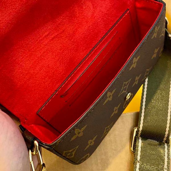 luxurys designers fashion High quality handbag classic bag women's single shoulder bags boutique shopping 032
luxurys designers fashion High quality handbag classic bag women's single shoulder bags boutique shopping 032