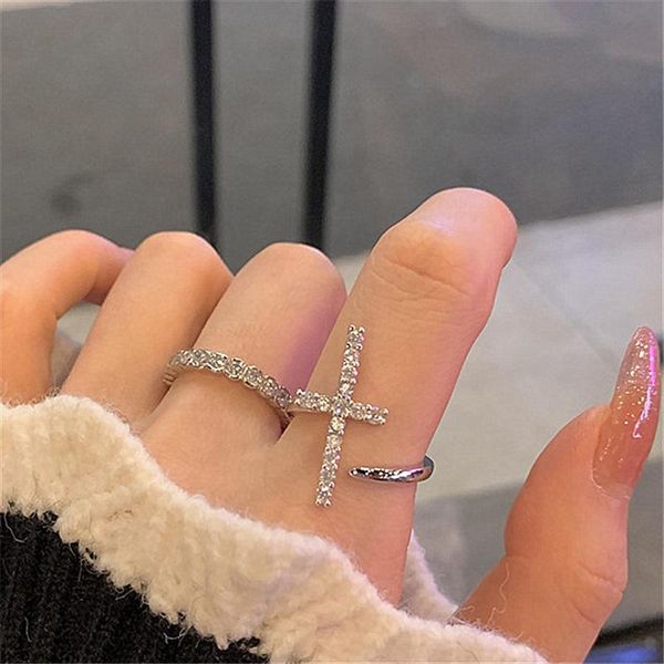 cluster rings aomu summer spring cool silver color zircon open cross irregular geometric spiral finger ring for women fashion jewelry, Golden;silver
cluster rings aomu summer spring cool silver color zircon open cross irregular geometric spiral finger ring for women fashion jewelry, Golden;silver