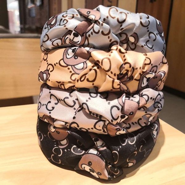 2020 fashion headband lates arrival bear letter print headbands women hairband fabric hair band factory price rhinestone headbands, Black;brown
2020 fashion headband lates arrival bear letter print headbands women hairband fabric hair band factory price rhinestone headbands, Black;brown