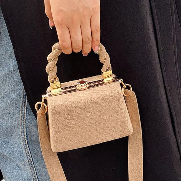 evening bags luxury high-quality women's pu bag for 2021 winter designer frosted handbag all-match one-shoulder messenger casual
evening bags luxury high-quality women's pu bag for 2021 winter designer frosted handbag all-match one-shoulder messenger casual