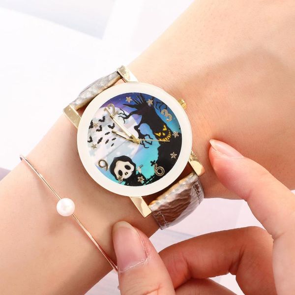 wristwatches 2021 halloween men watch brand fashion skull leather band watches women wristwatch gift relogio masculino femino, Slivery;brown
wristwatches 2021 halloween men watch brand fashion skull leather band watches women wristwatch gift relogio masculino femino, Slivery;brown