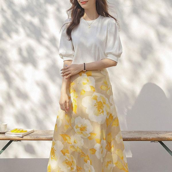 skirts women 2021 summer fashion high waist female casual beach midi skirt ladies vintage flower printed a-line faldas v93, Black
skirts women 2021 summer fashion high waist female casual beach midi skirt ladies vintage flower printed a-line faldas v93, Black