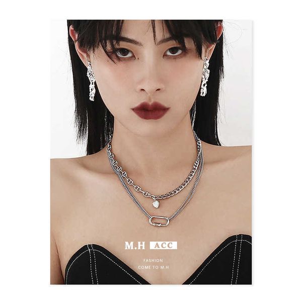 alloy necklaces with multi-layer stacked temperament jewelry niche design neckchain 2021 diamond inlaid clavicle chain for women, Silver
alloy necklaces with multi-layer stacked temperament jewelry niche design neckchain 2021 diamond inlaid clavicle chain for women, Silver