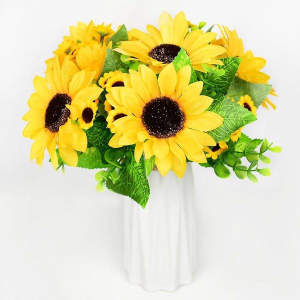 1pcs(7 branch 22 flowers) sunflower artificial silk flower bouquet for home garden floral decor wedding decoration fake flowers decorative &
1pcs(7 branch 22 flowers) sunflower artificial silk flower bouquet for home garden floral decor wedding decoration fake flowers decorative &