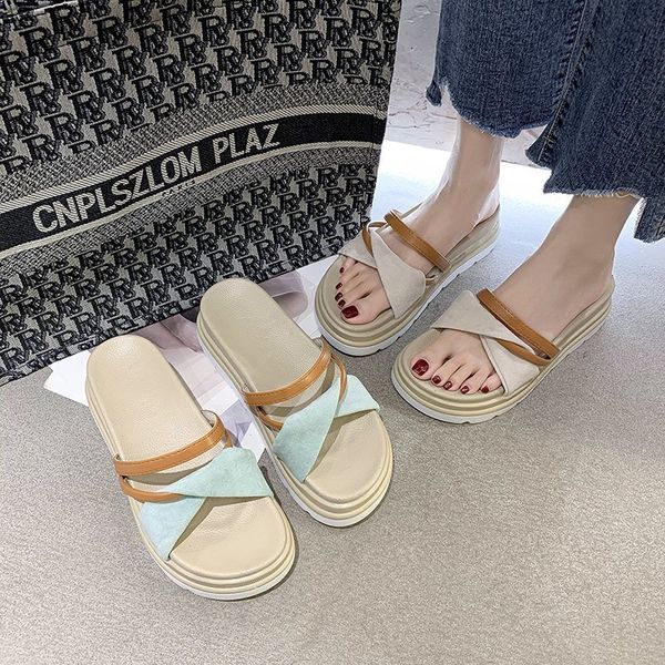 new 2021 summer women's slippers korean version of the color matching thick bottom fashion wear-resistant wild tide shoes y0305, Black
new 2021 summer women's slippers korean version of the color matching thick bottom fashion wear-resistant wild tide shoes y0305, Black