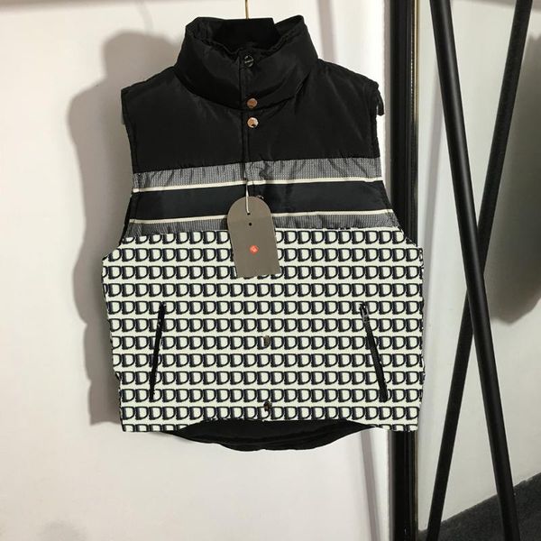 ins fashion men vests creative double side designer jackets birthday gift for husband brand vest luxury jacket coats, Black;white
ins fashion men vests creative double side designer jackets birthday gift for husband brand vest luxury jacket coats, Black;white