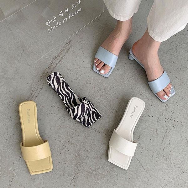 brand low heel women slipper ladies elegant slip on sandal shoes summer outdoor beach casual slides open toe flip flops slippers, Black
brand low heel women slipper ladies elegant slip on sandal shoes summer outdoor beach casual slides open toe flip flops slippers, Black