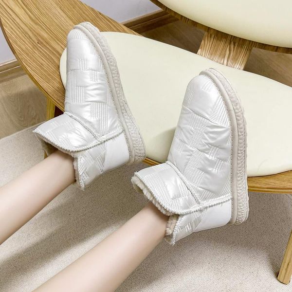 boots plush warm shoes platform 2021 winter snow women fur round head woman all-match cotton mujer, Black
boots plush warm shoes platform 2021 winter snow women fur round head woman all-match cotton mujer, Black