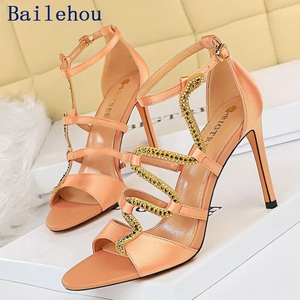 dress shoes women sandals 2021 fashion high heels pumps shoe summer for silk rhinestones serpentine high-heeled, Black
dress shoes women sandals 2021 fashion high heels pumps shoe summer for silk rhinestones serpentine high-heeled, Black