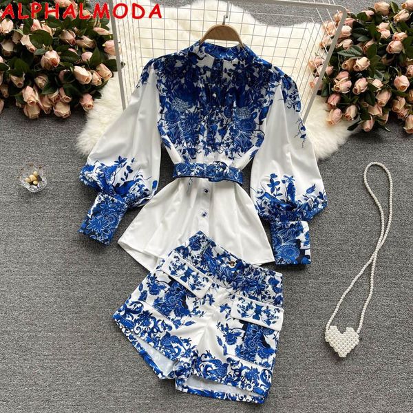 women's tracksuits alphalmoda court style women printed long-sleeved shirt + high waist shorts 2pcs fashion suit belted chif trendy set, Gray
women's tracksuits alphalmoda court style women printed long-sleeved shirt + high waist shorts 2pcs fashion suit belted chif trendy set, Gray