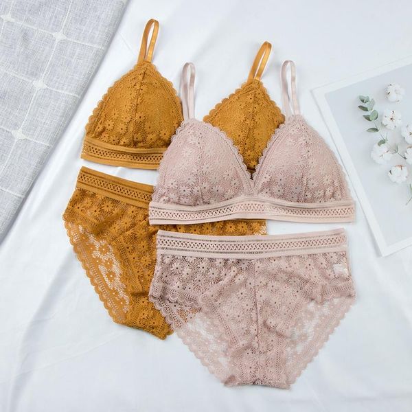 bras sets women lace bra seamless underwear backless vest panties padded bralette lingerie ultrathin briefs female intimates set, Red;black
bras sets women lace bra seamless underwear backless vest panties padded bralette lingerie ultrathin briefs female intimates set, Red;black
