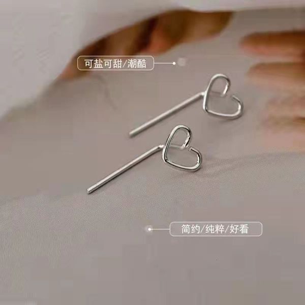 hanxing love earrings female raised holes allergy trendy heart-shaped simple small nails
hanxing love earrings female raised holes allergy trendy heart-shaped simple small nails