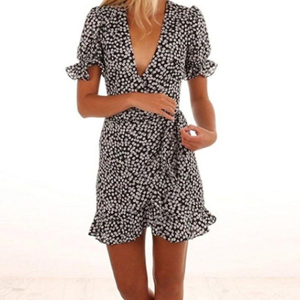 casual dresses women summer beach dress boho style floral mini short ruffle sleeve v neck evening party, Black;gray
casual dresses women summer beach dress boho style floral mini short ruffle sleeve v neck evening party, Black;gray