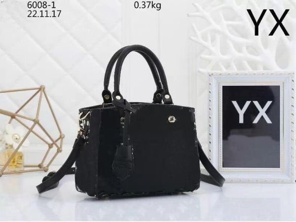 leather shoulder crossbody bag with letter chest oblique casual handbags purses flap cross body women fashion sliver chain blac
leather shoulder crossbody bag with letter chest oblique casual handbags purses flap cross body women fashion sliver chain blac