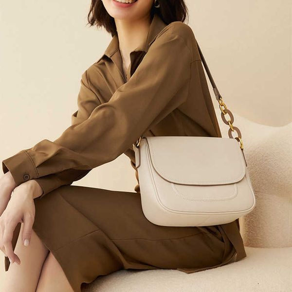 advanced sense women's foreign style french niche 2021 new fashion single shoulder cross saddle bag
advanced sense women's foreign style french niche 2021 new fashion single shoulder cross saddle bag
