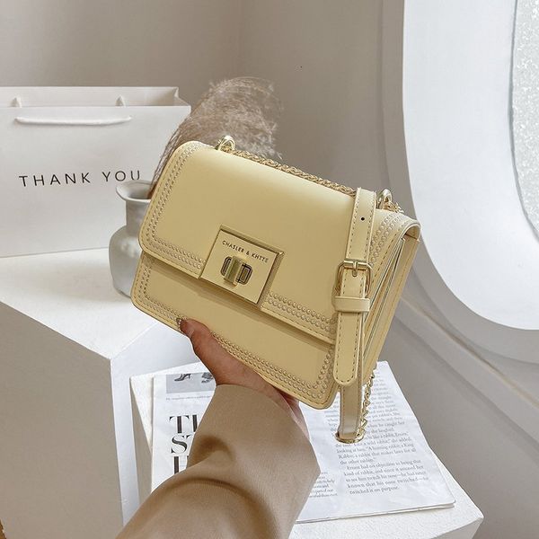 2021 japanese and korean fashion trend king small square bag women's ck single shoulder diagonal cross iron chain bar
2021 japanese and korean fashion trend king small square bag women's ck single shoulder diagonal cross iron chain bar