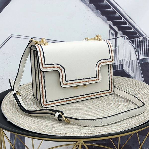 design hand xiaofang 2021 new fashion korean wide belt cowhide shoulder slant span women's bag gwul
design hand xiaofang 2021 new fashion korean wide belt cowhide shoulder slant span women's bag gwul