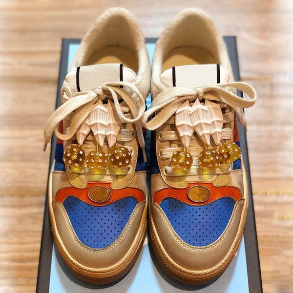 luxury women shoes with cute pendant fashion brand woman sneakers size 35-40 model rz7445, Black
luxury women shoes with cute pendant fashion brand woman sneakers size 35-40 model rz7445, Black