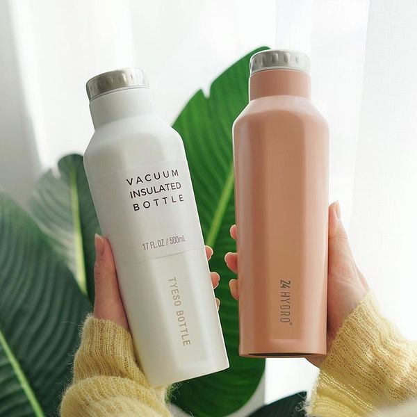 south korea's large-capacity vacuum flask, stainless steel portable square water cup, simple personality and fresh art bottles 
south korea's large-capacity vacuum flask, stainless steel portable square water cup, simple personality and fresh art bottles