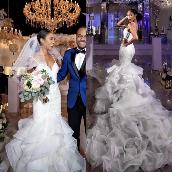african vintage mermaid wedding dress v neck lace appliques bridal gowns tiered skirts bride dresses robes de mariée, White
african vintage mermaid wedding dress v neck lace appliques bridal gowns tiered skirts bride dresses robes de mariée, White